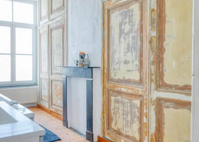 Elegant 2-bedroom Duplex In * Ostende